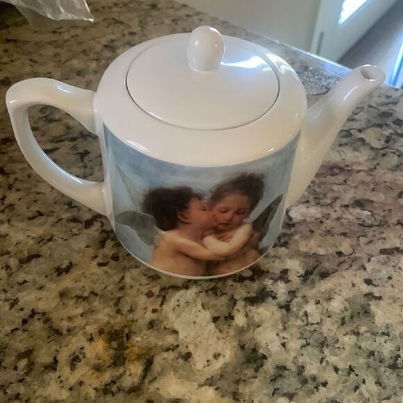 Ceramic Teapot Kissing Cherub Angels Vintage unbranded preloved ❤️ - Picture 1 of 8
